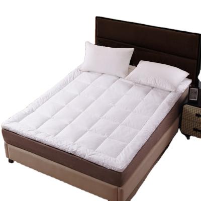 China 100% cotton hot sale good quality quilt hotel mattress topper mattress pad for sale