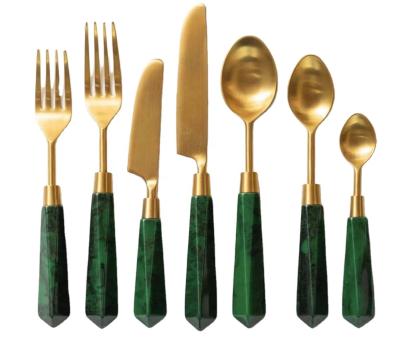 China Good Design Sustainable 18/10 7 PCs Flatware Set High Quality Designer Luxury Cutlery Gold Stainless Steel Flatware Green Resin Handle Set for sale