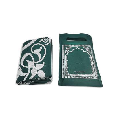 China Islam Gift Prayer Blanket Portable Waterproof Pocket Prayer Mat Washable Pocket Prayer Mat for sale