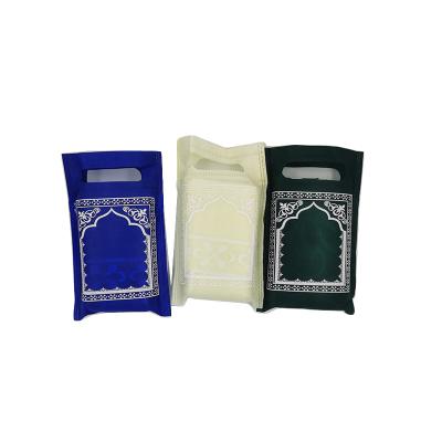 China Foldable Islamic Ramadan Salah Pocket Prayer Pocket Carpet Washable Mosque Prayer Blanket For Prayer for sale