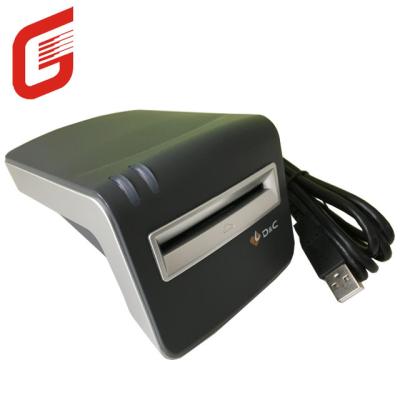 China Lector de tarjetas de IC de contacto D C T6-U-I fácil de usar con un peso de 350 g y un cable USB de 1,5 M en venta