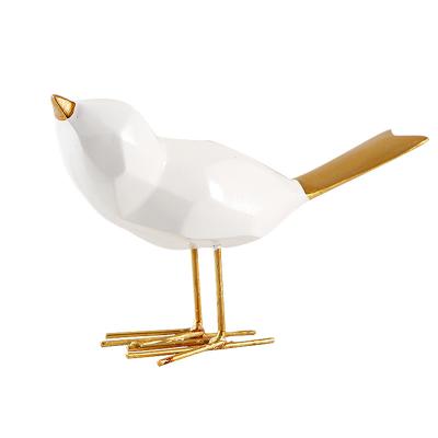 China Europe Resin Bird Sculpture Ornaments Decor Statue PolyResin Made Shape for sale