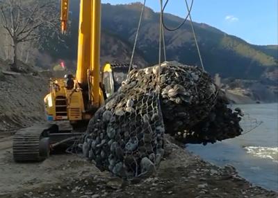 Κίνα Κλουβί πλέγματος Gabion μεγάλων κλιμάκων 60*80 χιλ./80*100 χιλ. για την κατάρτιση ποταμών προς πώληση