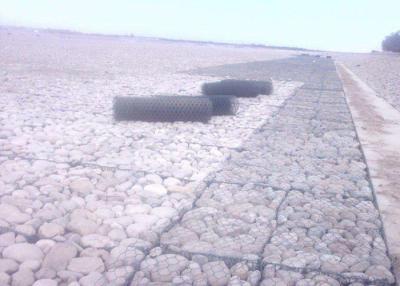 Chine Le PVC de protection d'érosion a enduit Gabion, cage en métal remplie de pierres à vendre