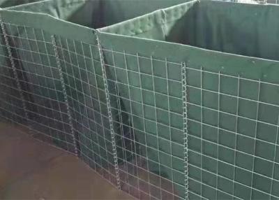 China Quadratische Löcher Militärische Verteidigungsbarrieren Gabion Mesh Box mit grünem Geotextil zu verkaufen