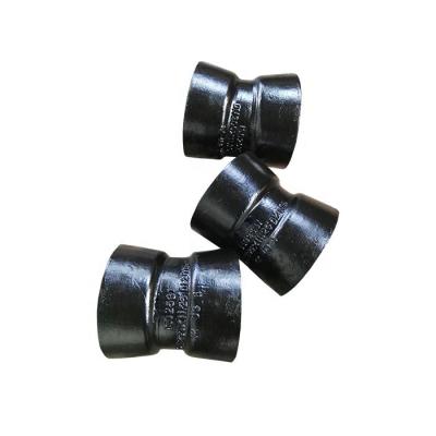 China Connect Pipes For Transporting Water ISO2531 FBE Coated Black Malleable Cast Iron Pipe Fitting / Coupling Clamp for sale