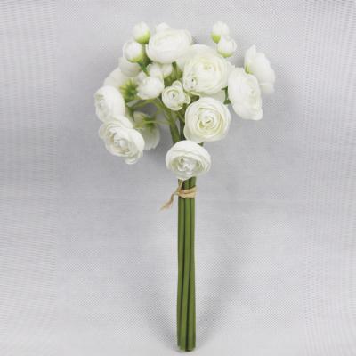 China Multi Colors Wedding Wholesale White Ranunculus Bouquets Artificial Flower Arrangements for sale