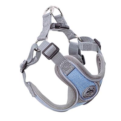 China Pet No Outwear No Pull Dog Harness, Front Clip Vest Harness Dog Easy Control Outdoor Walking/Training for sale