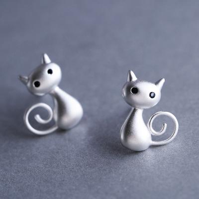 China 925 sterling silver handmade tiny cat's earring for girls, sterling silver stamped 925 earrings for sale