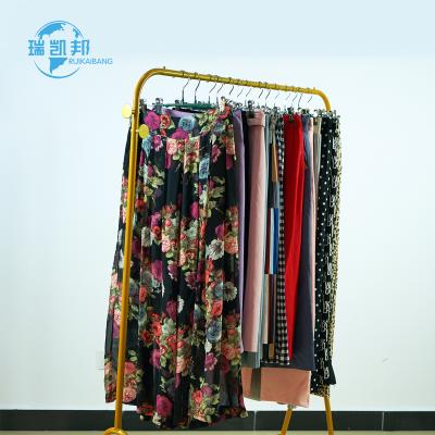 China Polyester/Cotton Girl Skirt Pants Clean Factory Guaranteed Ladies Used Mixed Clothes Wholesale Used Second Hand Clothes Wide Leg Pants for sale