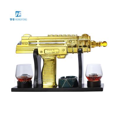 China Viable factory direct sale with rifle wooden luxury creative shape base decanter luxury whiskey for sale