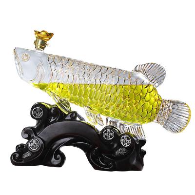 China Gift & New Craft Products 2021 Innovative Product Carved Fish Shape Glass Crystal Bottle Luxury Transparent Wine Bottles for sale