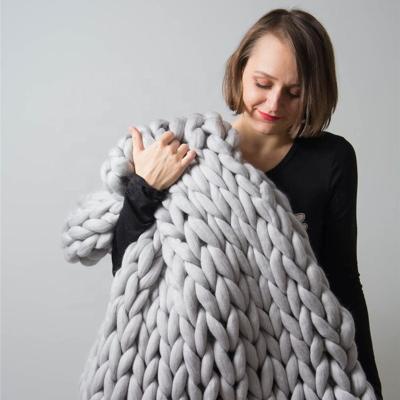 China Large BULKY Luxury Super Soft Comfortable Handmade Fat Knit Cable Throw Blanket Yarn Large 50