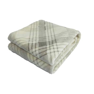 China Anti Static All Season Thick Smooth Printed 100% Polyester All-match Flannel Blanket for sale