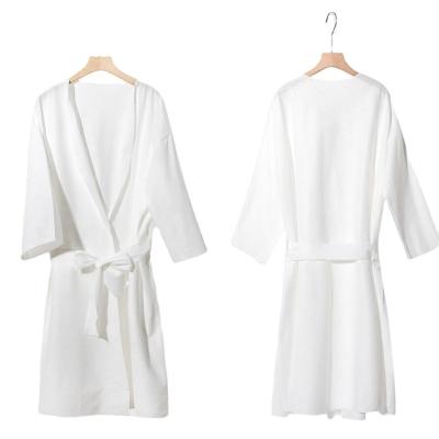 China Eco-friendly Factory Directly Supply Unisex Disposable White Robe For Hotel Use Woman Man Home Bathrobe for sale