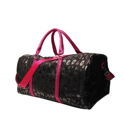 China Custom Wholesale Luxury Fashion Women Travel Weekend Bag Leopard Trendy Bag for sale