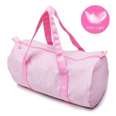 China Fashion ladies travel bag personalized large capacity cotton seersucker crossed barrel type travel handbag for sale