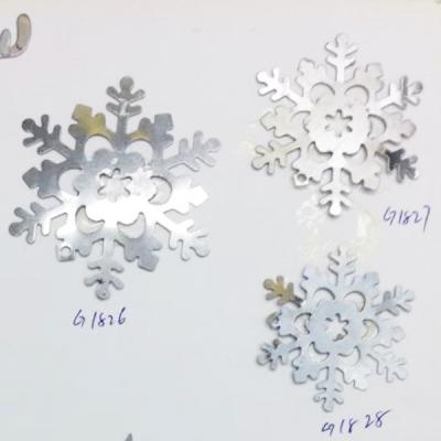 China Wholesale Iron Snowflake Shape Iron Stamping Sheet Christmas Snowflake Pendant Decoration for sale