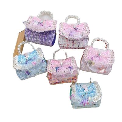 China 2022 fashion fashion small bag for children fashion pearl handbag children's shoulder bag wholesale to children for sale