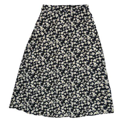 China New breathable summer daisy print pleated skirt female casual a-line retro high waist floral skirt long skirt for sale