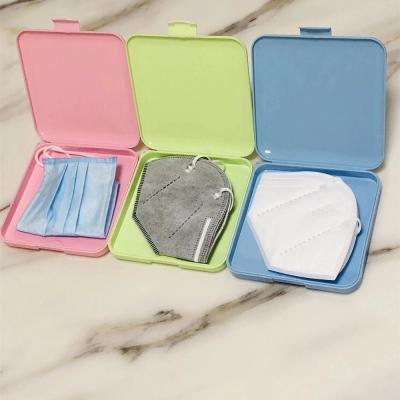 China 2020 New Products Handmade Plastic Recyclable Dust Mask Storage Box Organizer And Portable Face Mask Case for sale