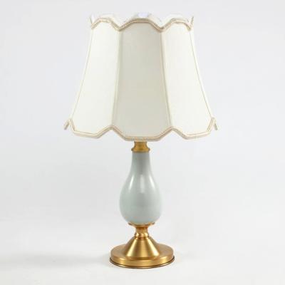 China 2020 new modern style modern white design fabric ceramic table lamp holder e27 for sale