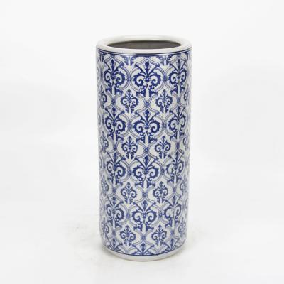 China New Design Garden Store Wholesale Outdoor Ceramic Blue Umbrella Stand Chinese Roll Stand for sale