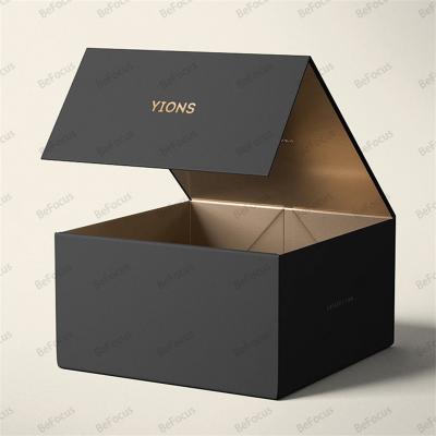 China Recycled Materials Factory cheap price cardboard paper hard rigid magnet box packaging luxury folding magnetic gift box with magnetic lid for sale