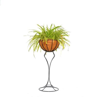 China Easily Assembled Decorative Black Iron Wire Frame For Indoor And Outdoor Standing Chlorophytum Comosum Planter Basket for sale