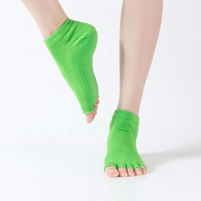 China Professional QUICK DRY comfortable breathable moisture wicking non-slip yoga socks unisex bamboo socks for sale