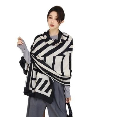 China New Daily Wear Contrast Striped Cotton Women's Fashion Scarf Pashmina Shawls And Wraps For Long Large Daily Wear Female Scarves for sale