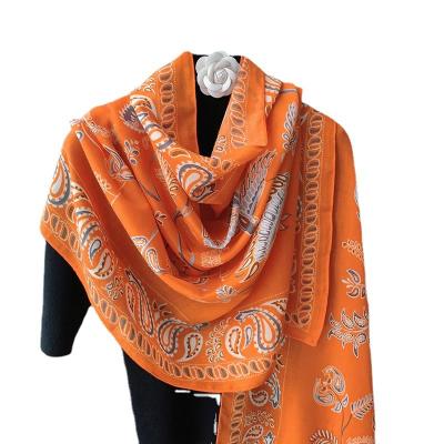 China Daily Wear New Arrive Literary Fashion and Elegant Print Medium Large Shawl for Women Travel and Vacation Sunscreen Pashmina Scarf for sale