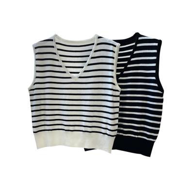 China Chunxia Korean Edition of Anti-wrinkle new languid is lazy to bang loose color stripe V collar knitting vest for sale