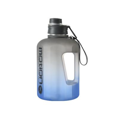 China Large 2460ML water bottle inspired viable with date/time band and straw leak proof gym and exterior water bottle for sale