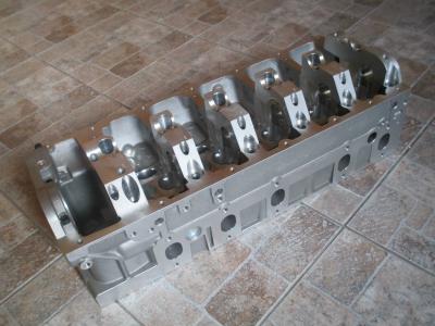 China NEW Cylinder Head VW MULTIVAN  TRANSPORTER 2,5 TDI  TOUAREG 2,5 R5 TDI 070103063D K Q R S for sale