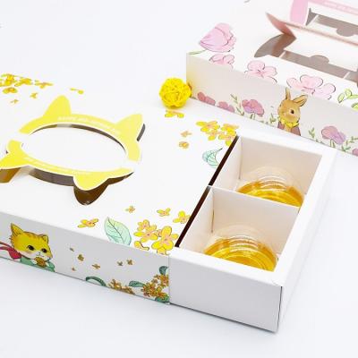 China Disposable Custom Cardboard Window Insert Valentine's Day Bakery Box With Dividers for sale