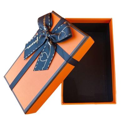 China Large Disposable Custom Luxury Orange Gift Boxes With Bowknot Closure for sale