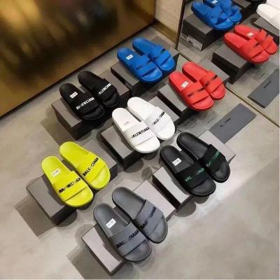 China Designer Anti-slippery Sandals Women Famous Brands Mens Designer Shoes And Slippers Luxury Flat Slippers Mens Flip Flops Genuine Leather Sandals for sale