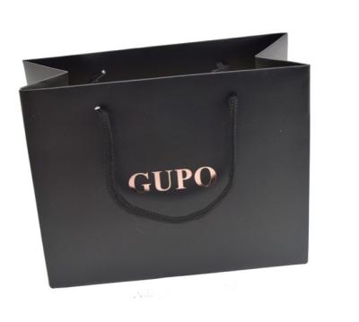 China Hot-Stamping Fashion Paper Packaging Bags, Promotional Card Paper Hand Bag For Store for sale