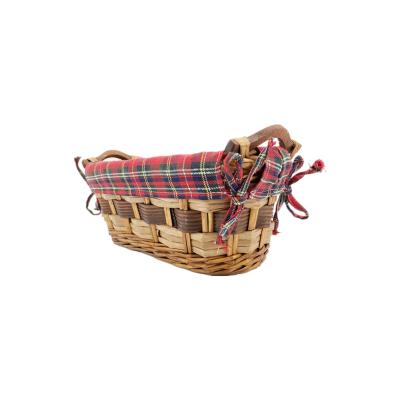 China 100% sustainable handmade wicker willow storage basket fruit storage baskets for clothes for sale