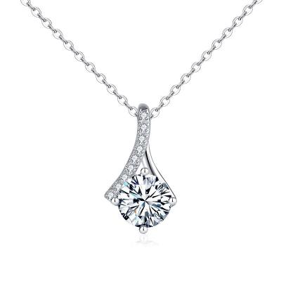 China New Anniversary Necklace S925 Sterling Silver Clavicle Chain Four Claw 1 CT Mosson Diamond Pendant Ornaments for sale