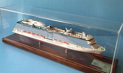 China Royal Princess Cruise Ship Models ,  Composite Paint Wooden Boat Models for sale