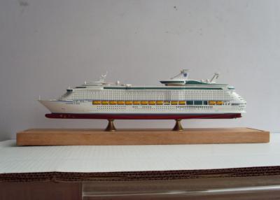 China Scale 1:900 Ivory - White Voyager Of The Seas Model For University School Teaching Model for sale