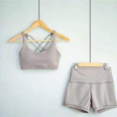 China OEM Antibacterial Yoga Sports Bra And Shorts Set With Low MOQ for sale