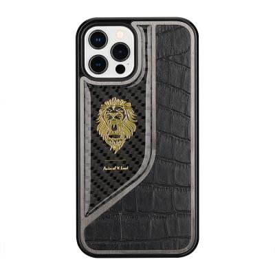 China Luxury Male/Female Carbon Fiber Phone Case Iphone 13 Protective Yet Ultimate Real Carbon Fiber Phone Cases For Iphone 12pro Case Cover for sale