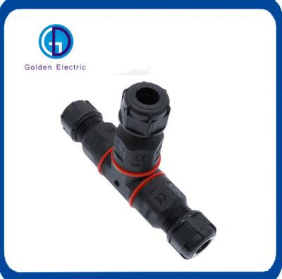 China 250V 24A IP68 3-Phasen-Industrialsteckdose Wasserdicht mit kompakter Struktur zu verkaufen