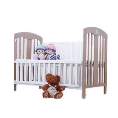 China Free Bed Multifunctional Baby Crib Environmental Protection Painting Environmental Protection Mosquito Net Safe European Solid Wood Rocking Bed New for sale