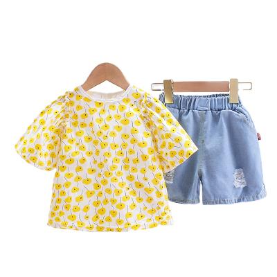 China Lovely clothes 2021 high-quality hot-selling children's clothing 1-4 years old two-piece summer children's clothing short-sleeved girls jeans for sale