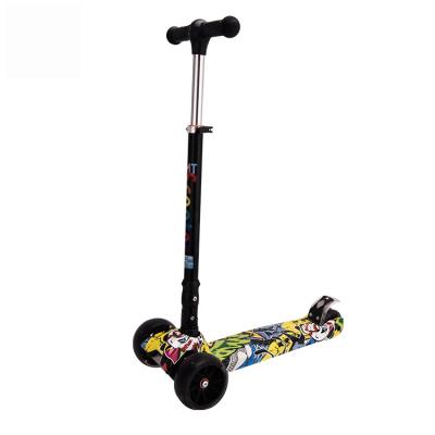 China PU Wheels With LED Kid Mini Kick Skateboard With 4 Snap Wheels Kids Kick Scooter for sale