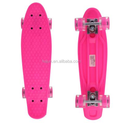 China High Quality 27 Inch Plastic Skate Board With Turn Signal Wheels for sale